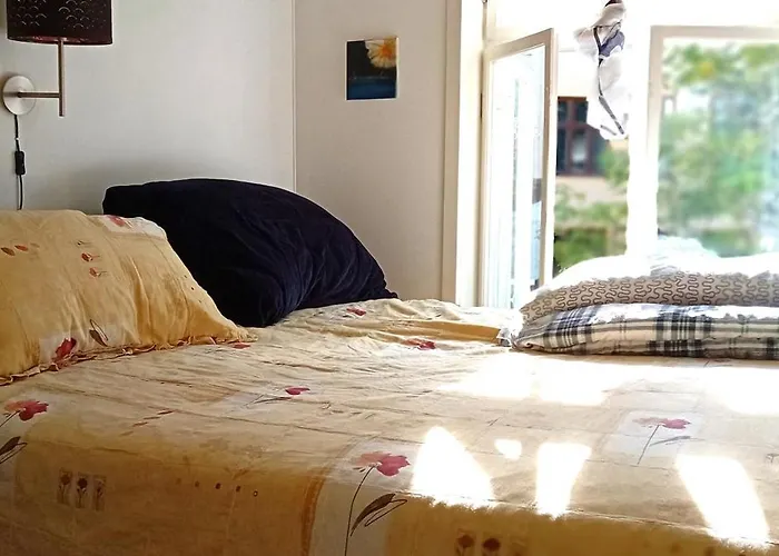 King Room Nearby